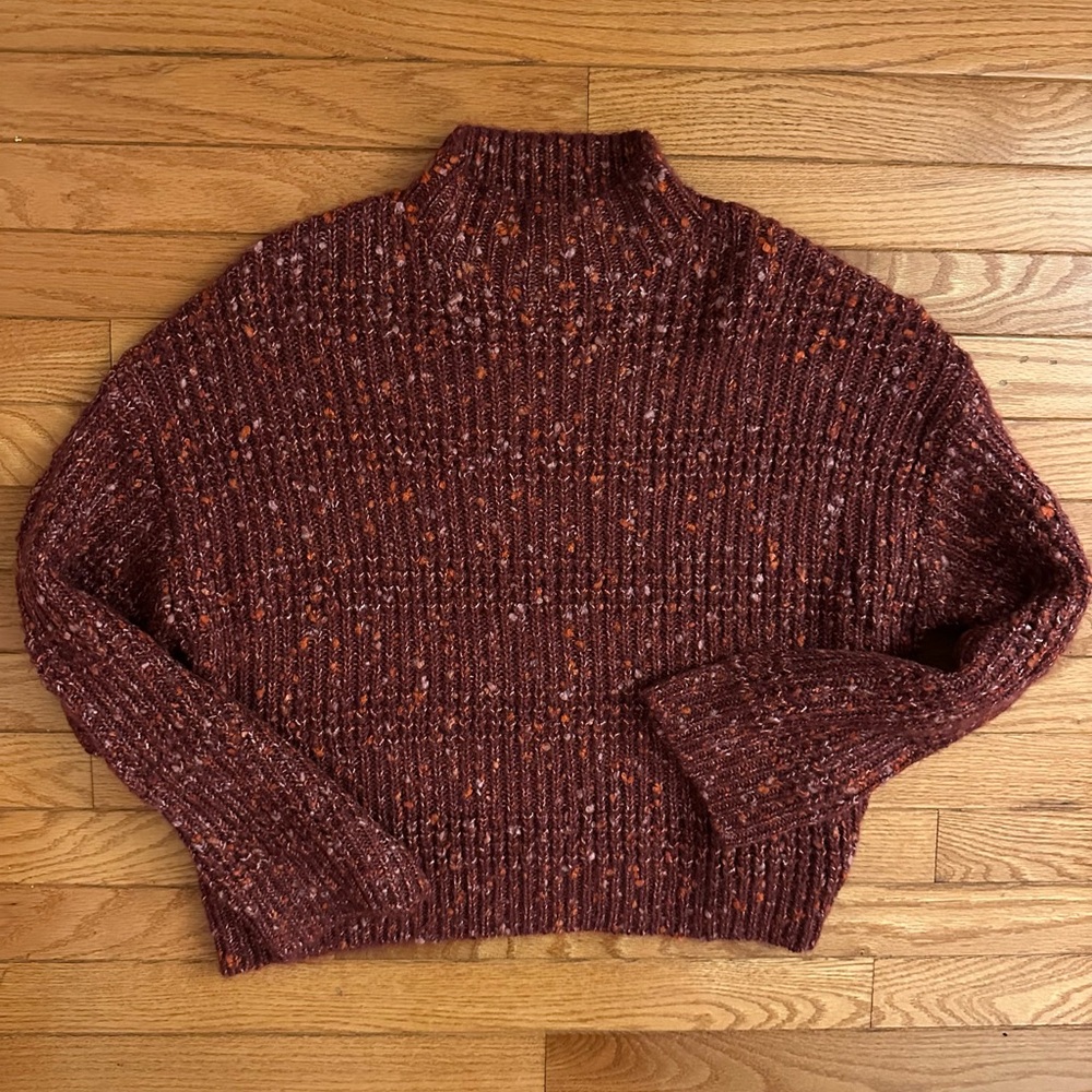 NWOT DNKY Women's Maroon Sweater